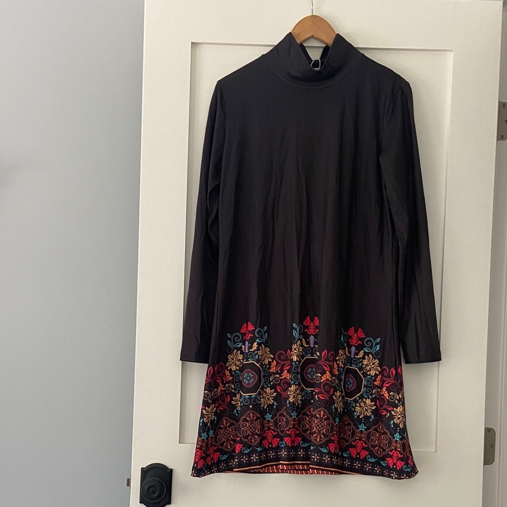 NWT Turtleneck Black Dress with Vibrant print Sz L
